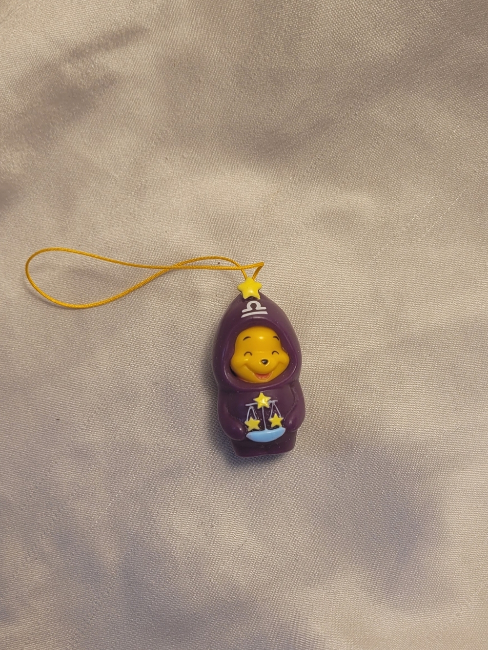 Libra Peek A Pooh